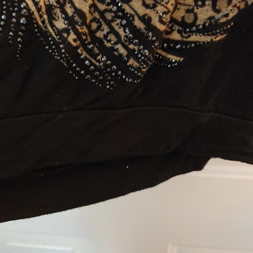 Wet Seal Women' s size M Top Leopard print Feather Motif Sequins Animal Print - Picture 5 of 7